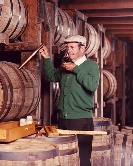 Elmer-Sampling-In-Warehouse-BT-Media-Kit 1 (1)