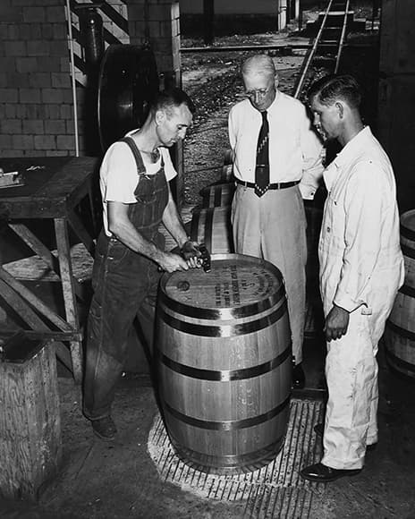 Elmer-Sampling-In-Warehouse-BT-Media-Kit 1